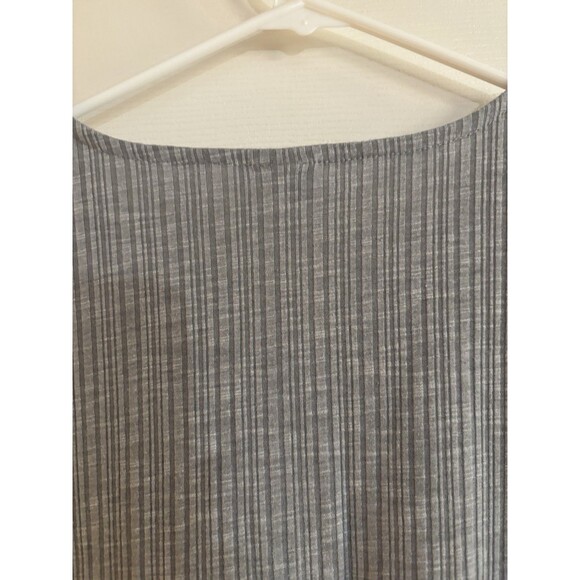 Art Class Girl’s Large 10-12 Gray Dress. Buttons - Picture 8 of 16